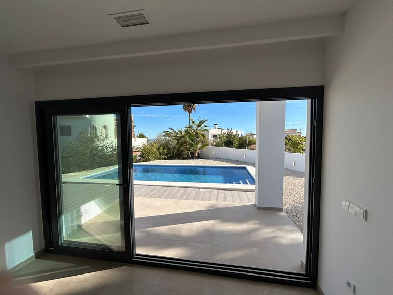 Property thumbnail 8