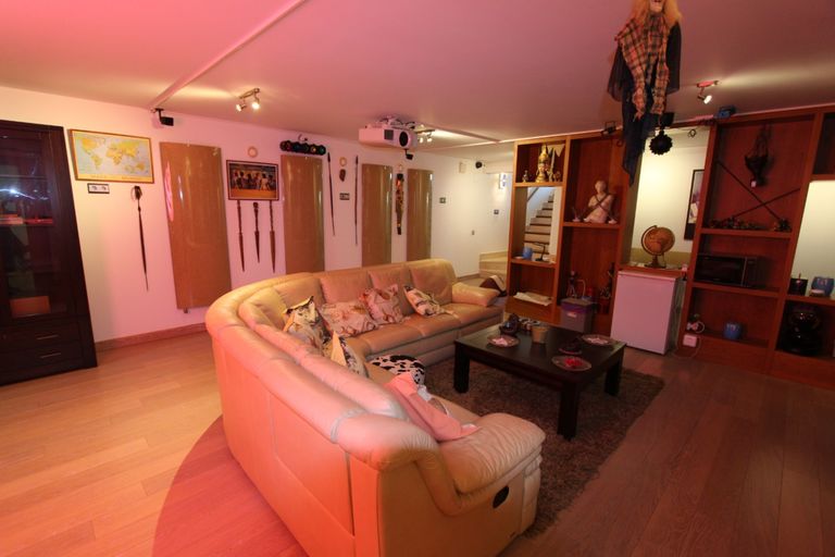 Property thumbnail 24