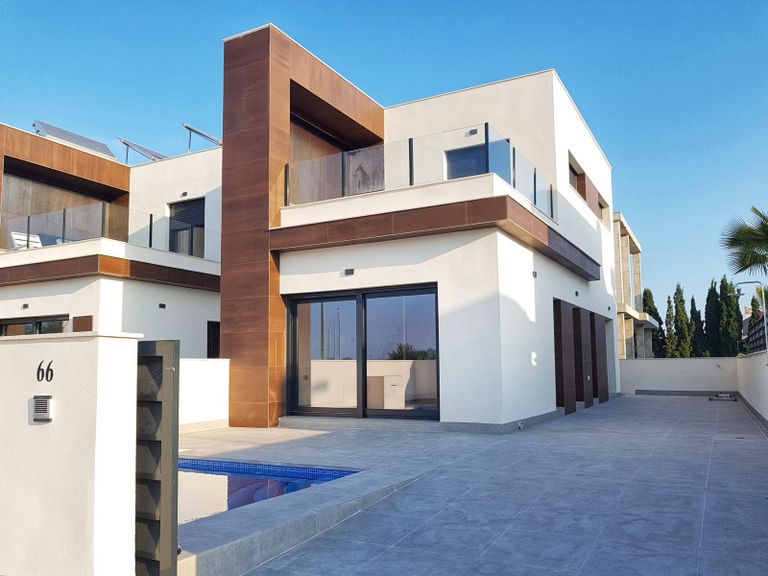 3 bedroom Town House in Costa Blanca, Costa Blanca - Property VC10055