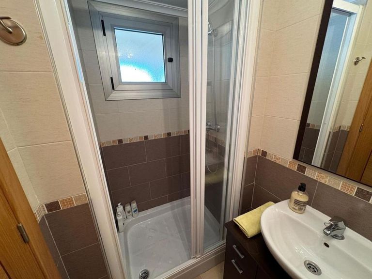 Property thumbnail 13