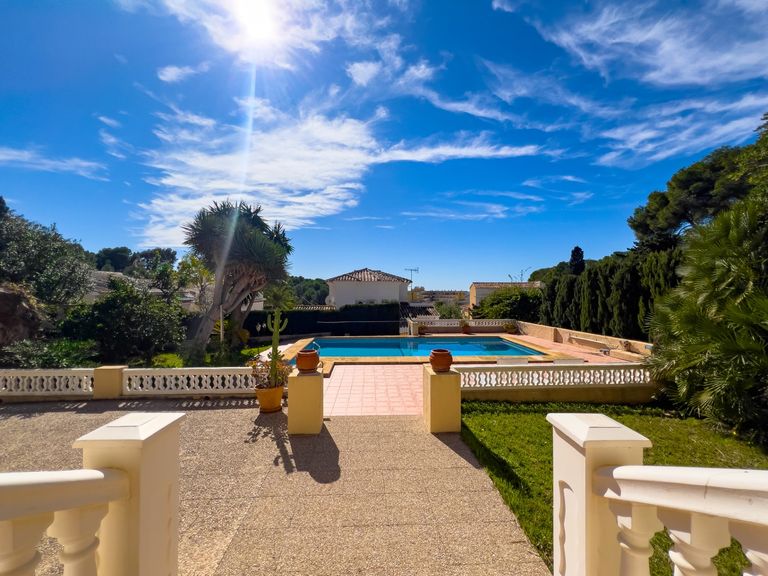 Property thumbnail 12