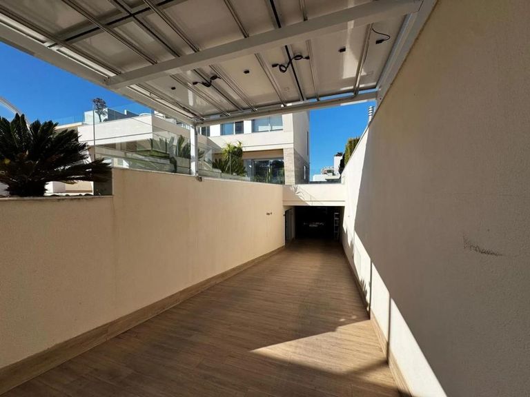 4 bedroom House / Villa in Inland, Costa Blanca - Property VC514642