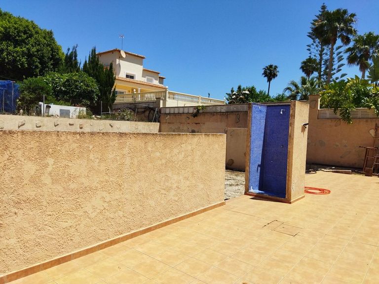 Property thumbnail 6
