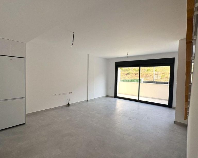 Property thumbnail 11
