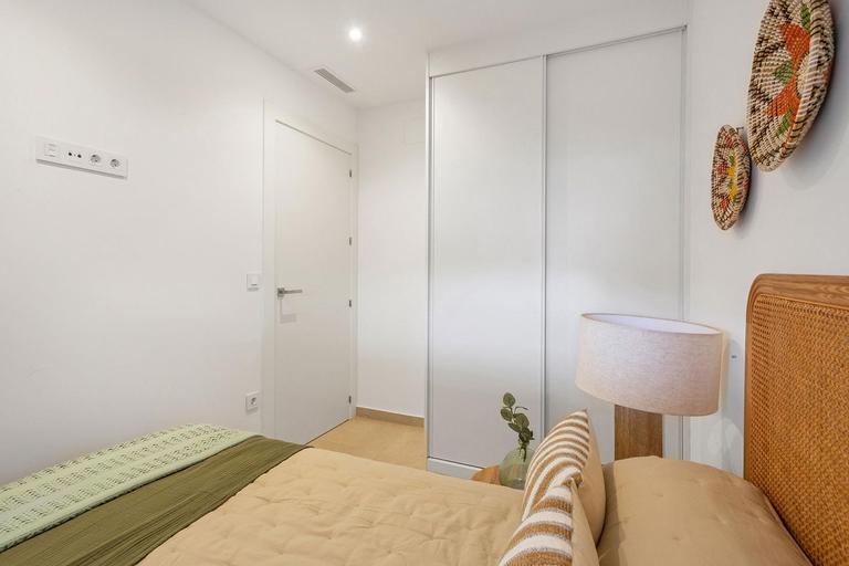 Property thumbnail 35