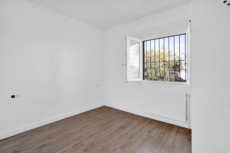 Property thumbnail 23