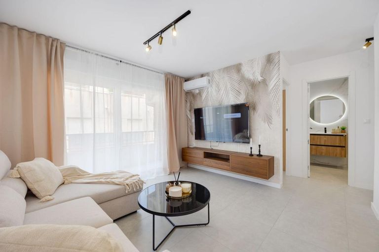 Property thumbnail 13