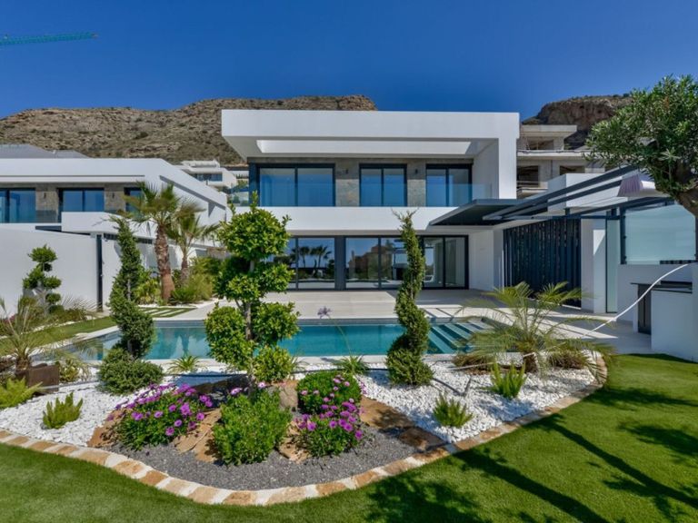 Property thumbnail 1