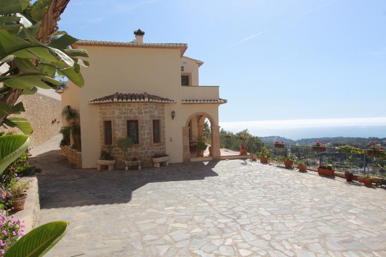 Property thumbnail 11