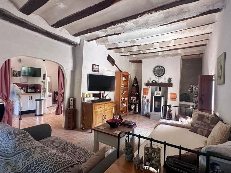 Property thumbnail 6