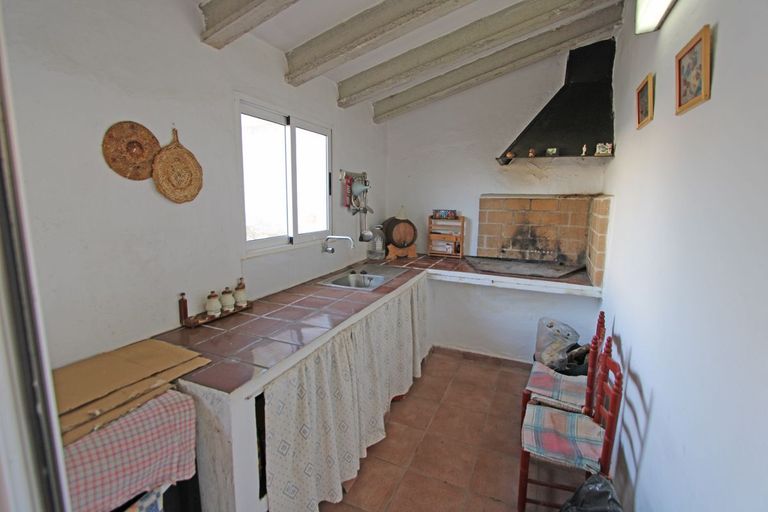 Property thumbnail 6