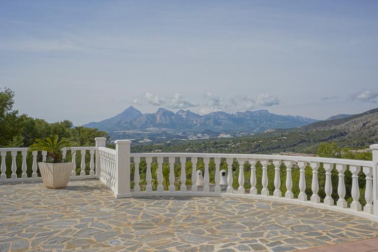 Property thumbnail 9