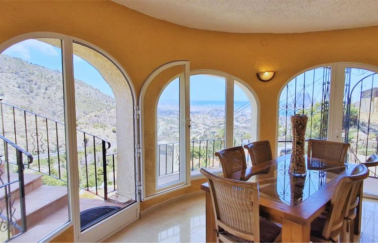 Property thumbnail 6