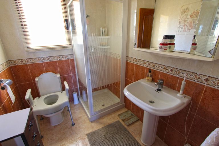 Property thumbnail 16