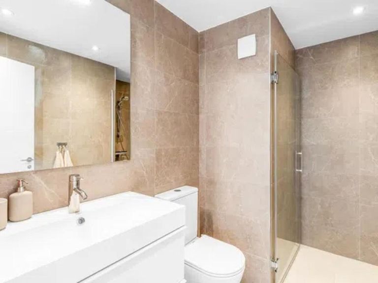 Property thumbnail 14