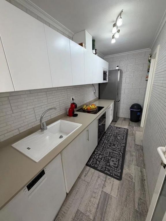 Property thumbnail 8