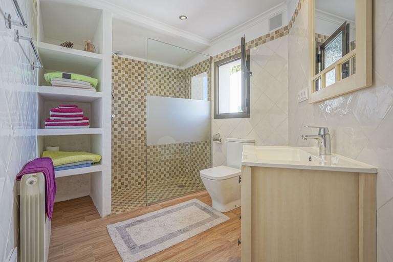 Property thumbnail 1