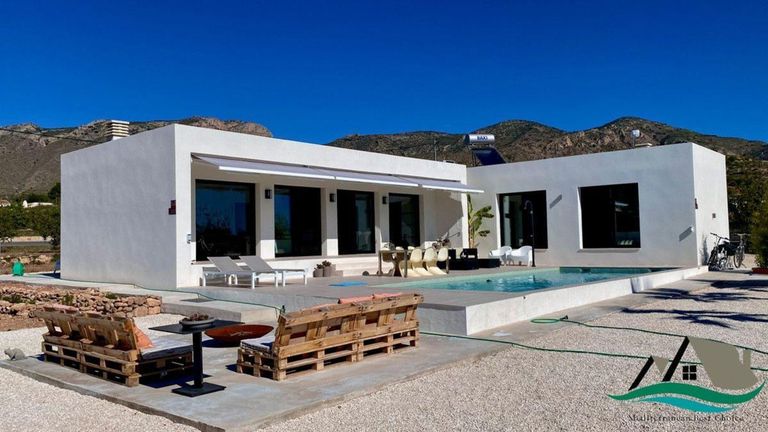 Property thumbnail 8