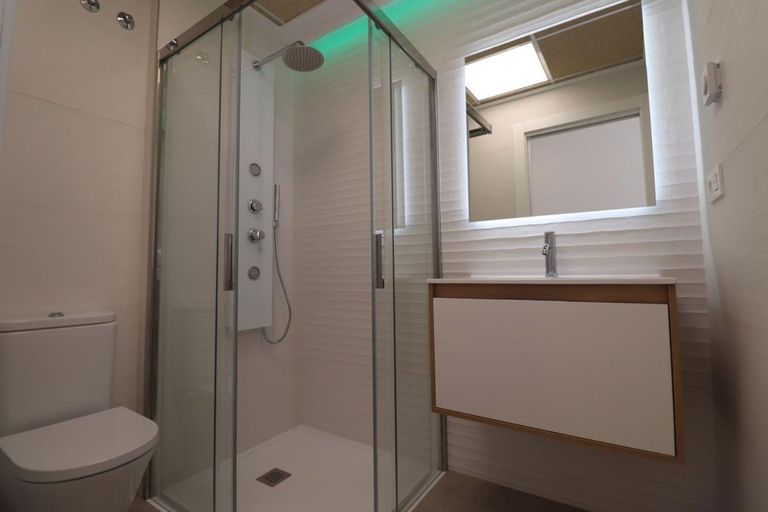 Property thumbnail 12