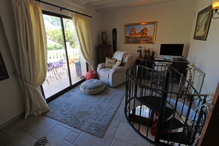Property thumbnail 6