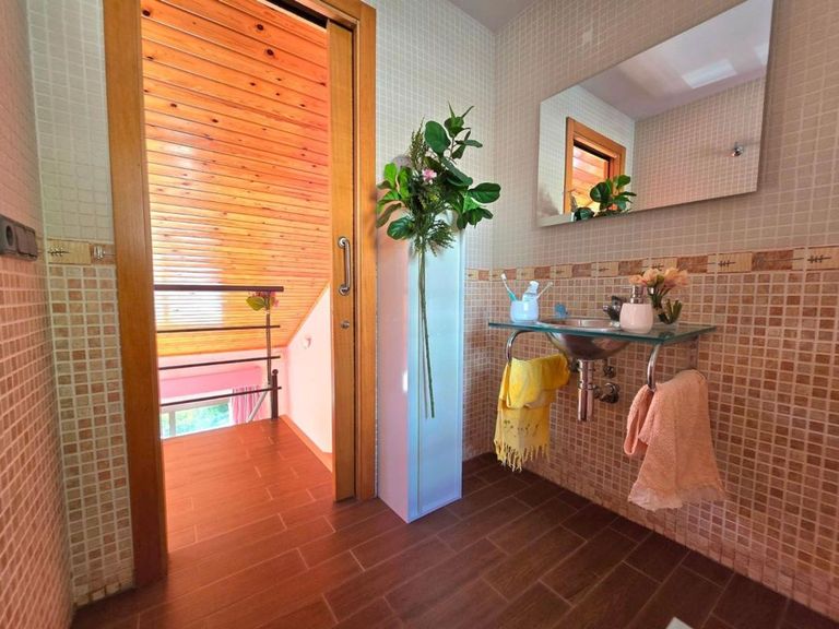 Property thumbnail 24