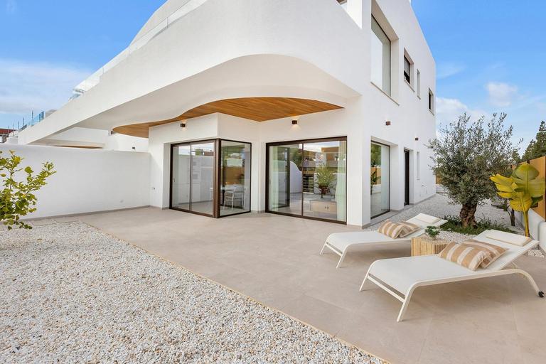 Property thumbnail 1