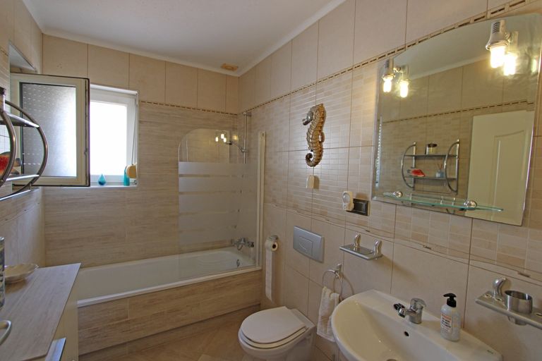 Property thumbnail 15