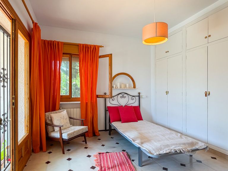 Property thumbnail 8