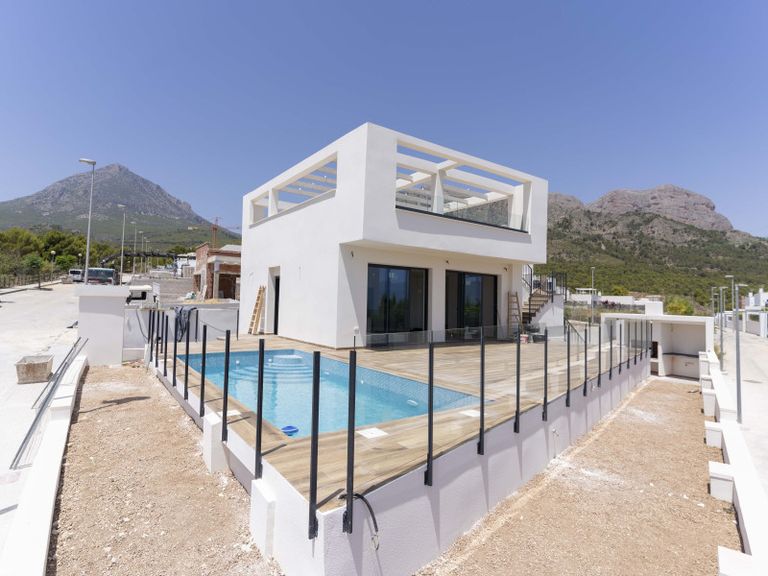 Property thumbnail 3
