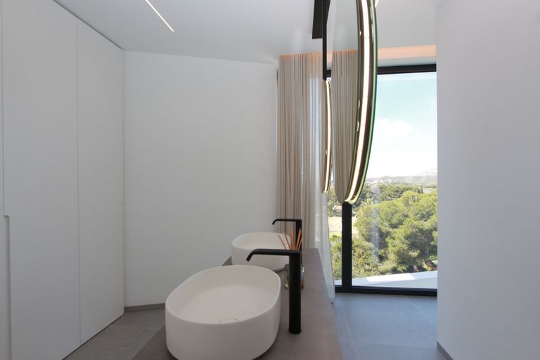 Property thumbnail 36