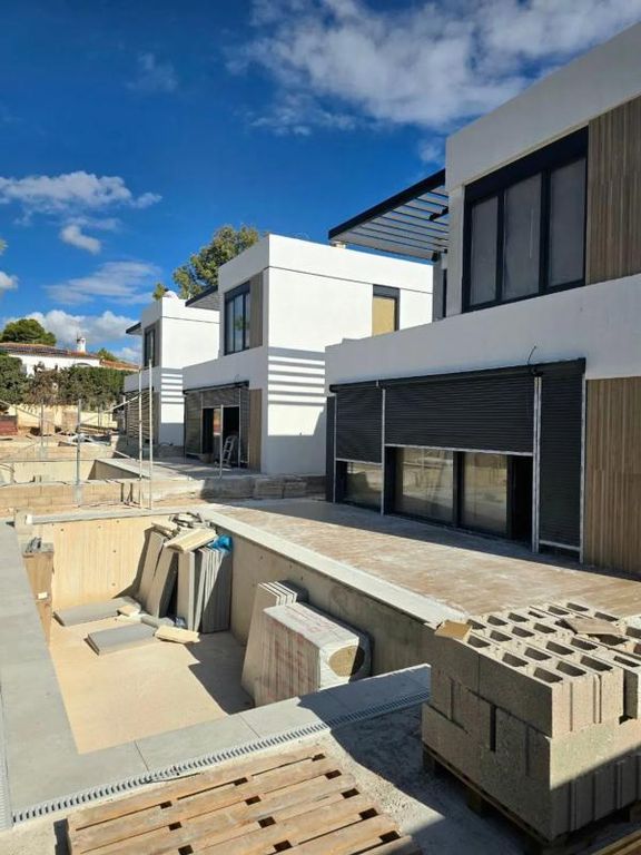 Property thumbnail 9