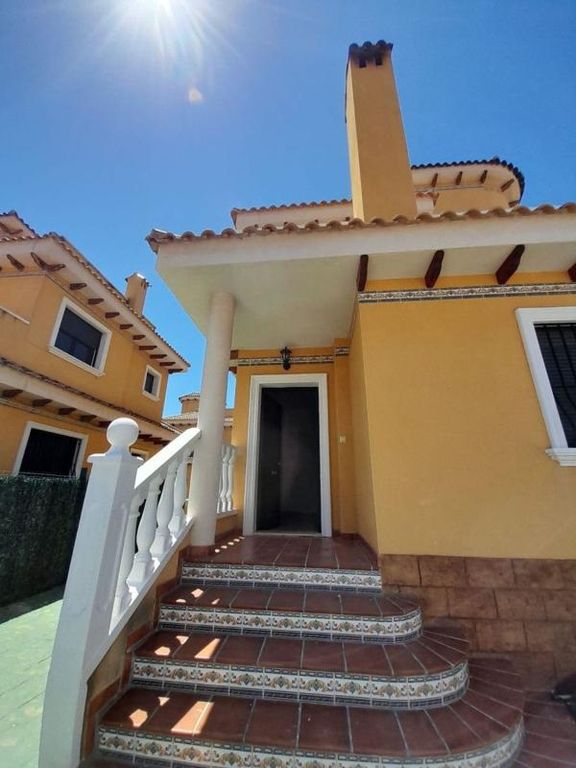 Property thumbnail 3