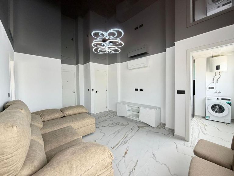 Property thumbnail 8