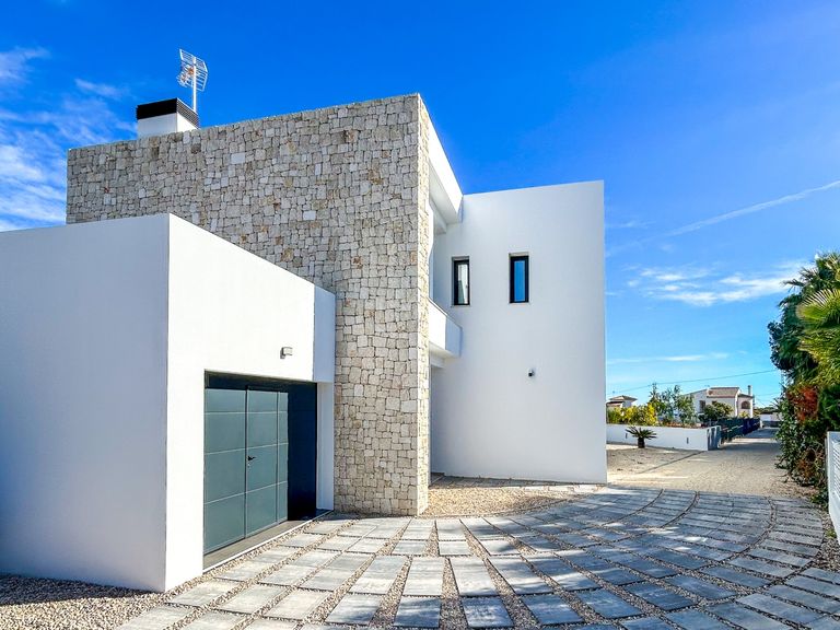 Property thumbnail 8