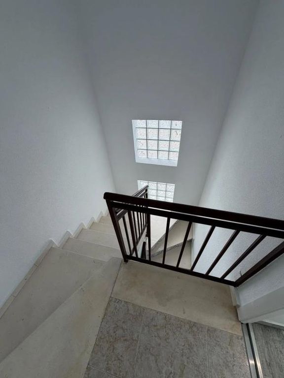 Property thumbnail 24