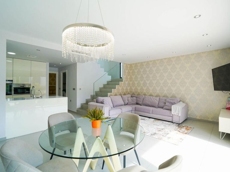 Property thumbnail 7