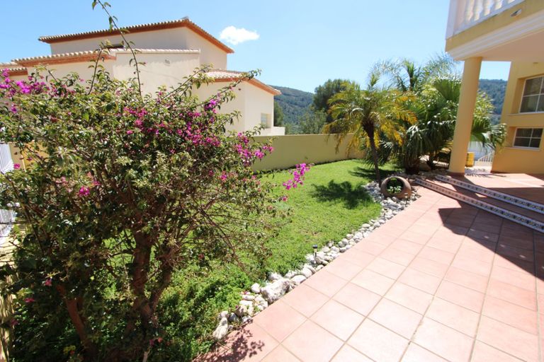 Property thumbnail 8