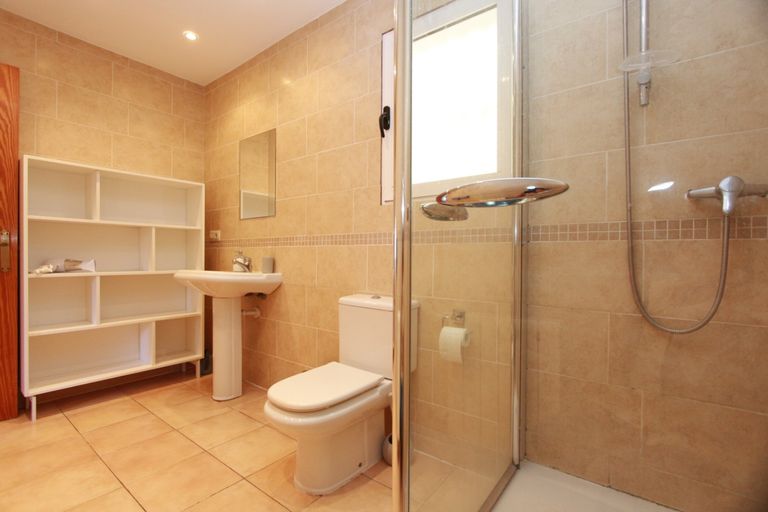 Property thumbnail 24