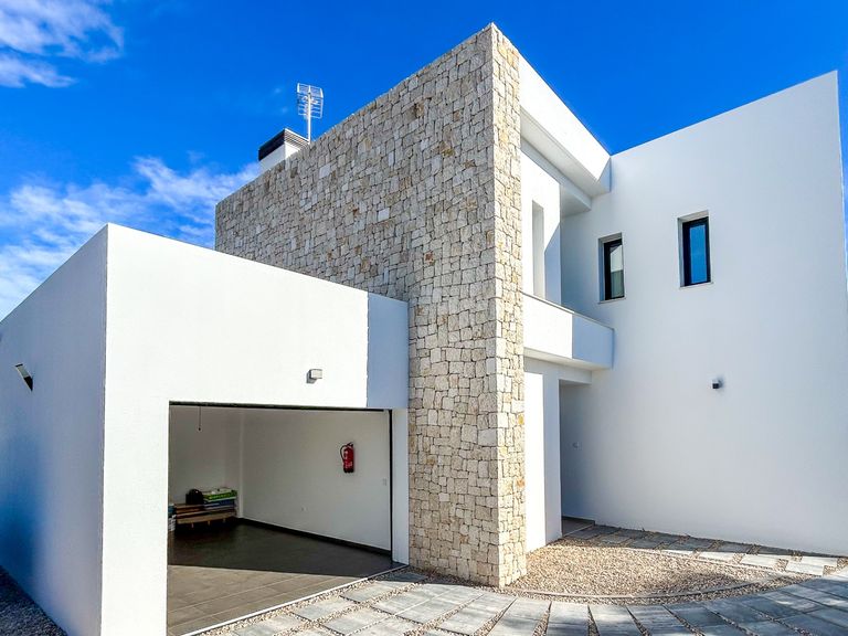 Property thumbnail 9