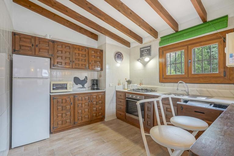 Property thumbnail 2