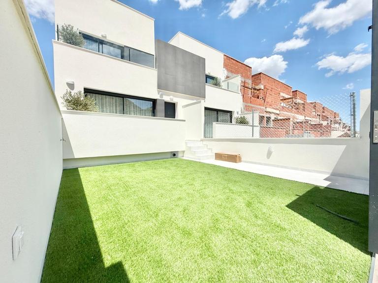 Property thumbnail 3
