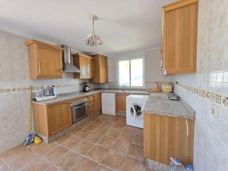 Property thumbnail 4