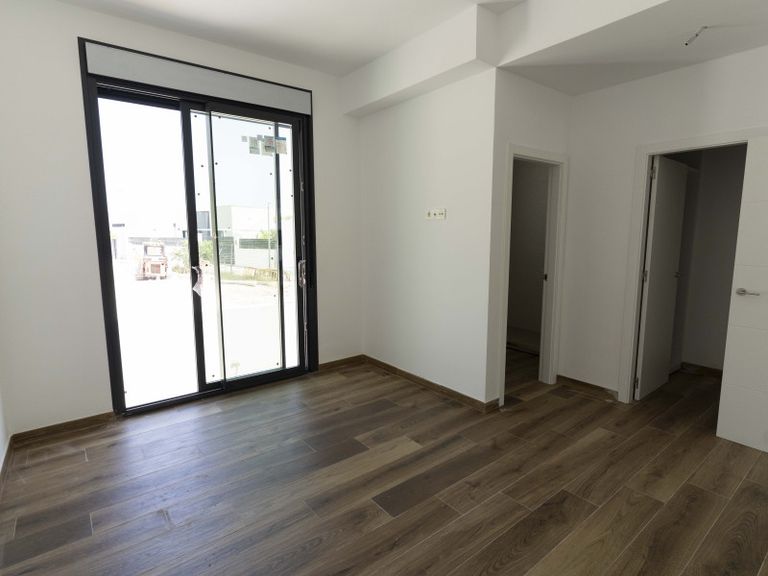 Property thumbnail 7