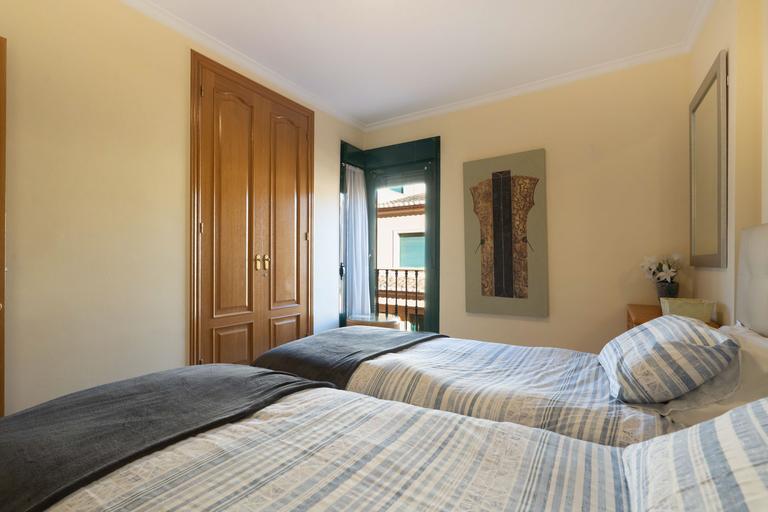 Property thumbnail 9