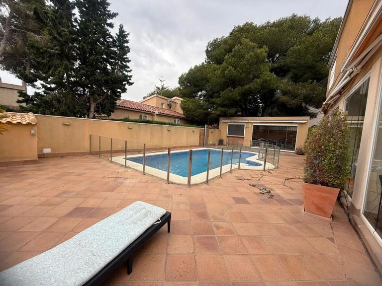Property thumbnail 9