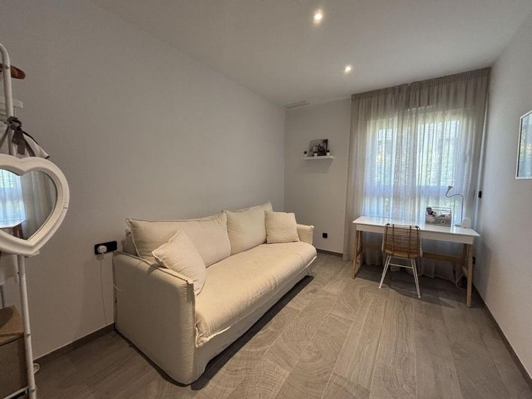 Property thumbnail 16
