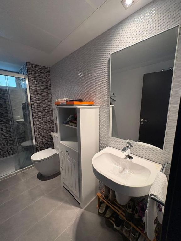 Property thumbnail 25
