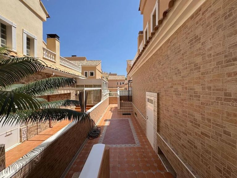 3 bedroom Town House in Costa Blanca, Costa Blanca - Property VC507495