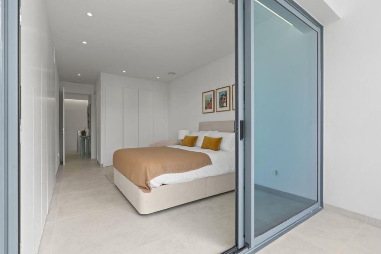 Property thumbnail 25