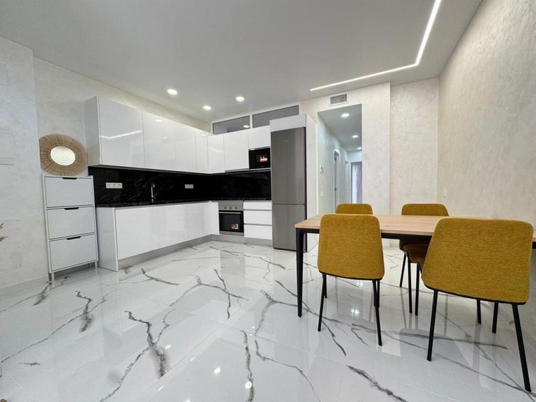 Property thumbnail 8